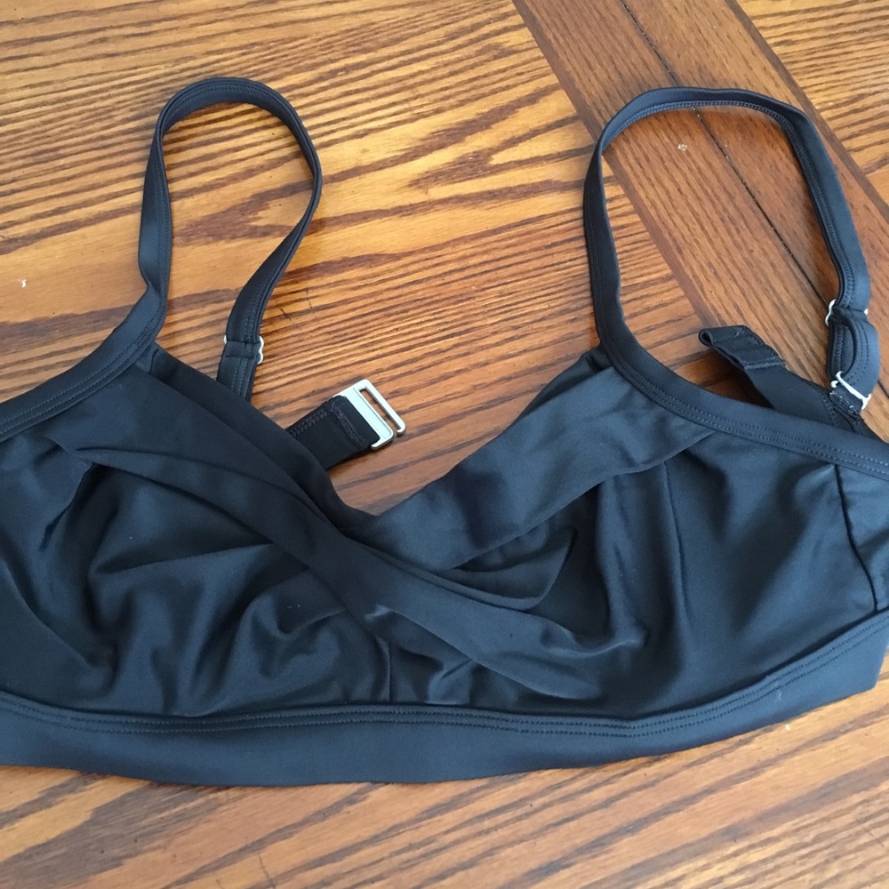 Athleta Twister Bikini top